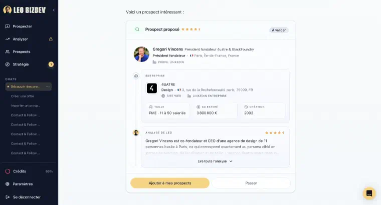 Interface LEO montrant un prospect découvert, noté 4,5/5 étoiles avec l&rsquo;analyse de son fit